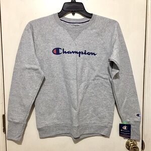NWT Champion Soft Gray Sweatshirt (M)